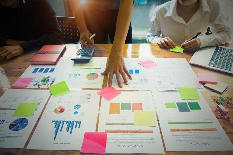 Unternehmensmarketing: Wie entwickelt man eine schlüssige Marketingstrategie?